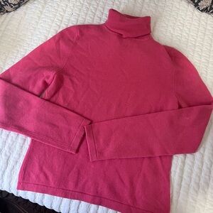 A. Giannetti Vibrant Pink Cashmere Sweater